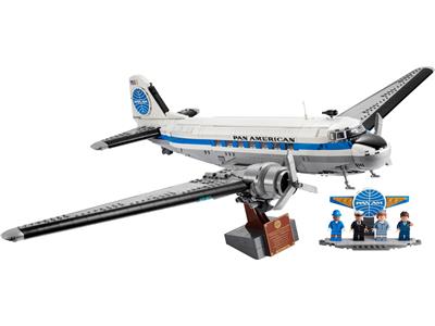 Image of the LEGO Douglas DC-3 PAN AM Airliner