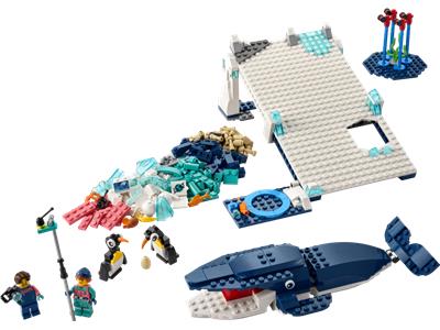 Image of the LEGO Antarctic Animals Science Kit